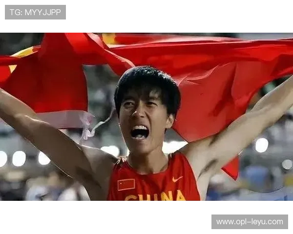 刘翔训练完直接穿拖鞋，旁边队友都看懵了，冠军气场和生活落差太大了