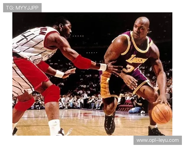 哈基姆·奥拉朱旺低位脚步技术优于奥尼尔，助火箭确立内线统治力