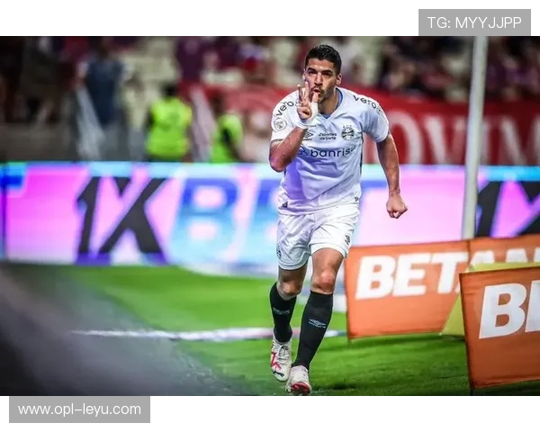 苏亚雷斯从荷甲天才到欧洲顶级杀手的生涯全景复盘