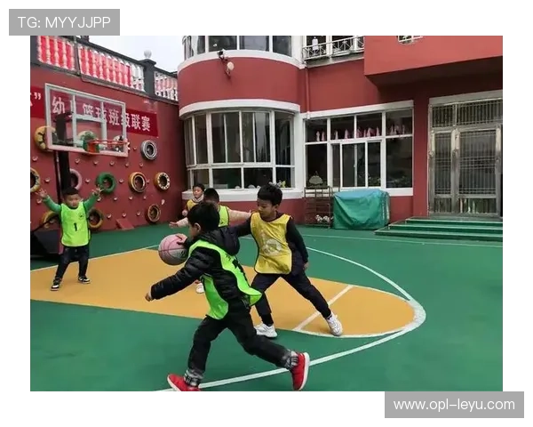 球卡篮筐规则判罚标准与后续球权归属说明